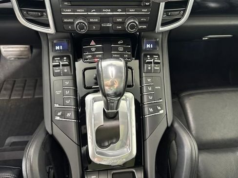 Used 2015 Porsche Cayenne Diesel image 24