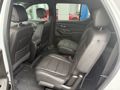 Certified 2023 Chevrolet Traverse LT w/ LPO, Floor Liner Package image 3