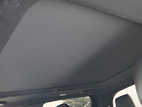 Used 2024 Nissan Titan PRO-4X w/ Pro-4x Convenience Package image 11