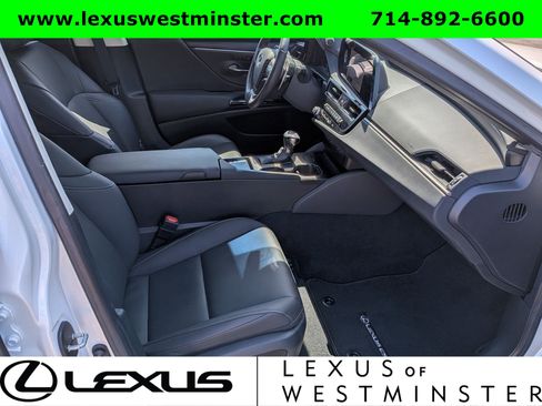 Certified 2023 Lexus ES 250 w/ Premium Package AWD/4WD image 5