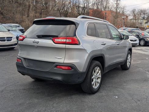 Used 2016 Jeep Cherokee Latitude image 10