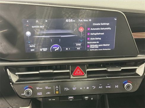 Used 2023 Kia Niro EX Touring image 16