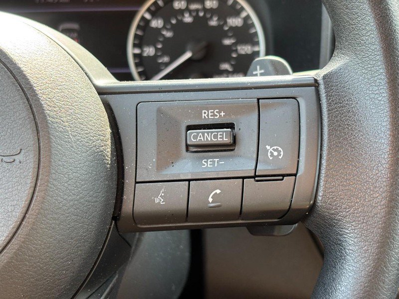 Used 2023 Nissan Rogue S AWD/4WD image 20