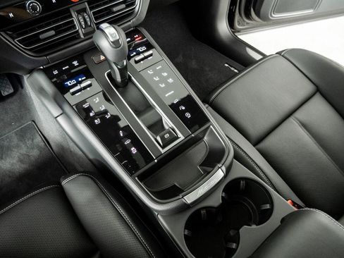 New 2026 Porsche Macan S AWD/4WD image 18