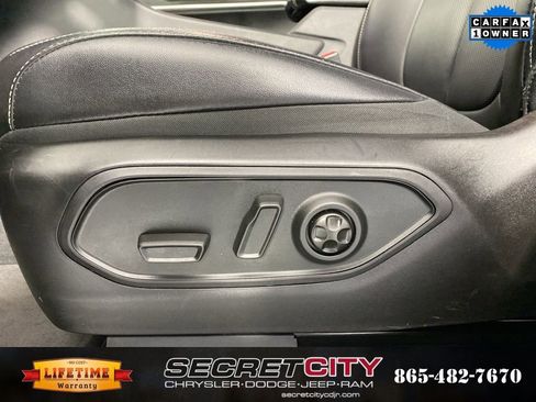 Used 2024 Jeep Grand Cherokee L Limited w/ Luxury Tech Group II image 13