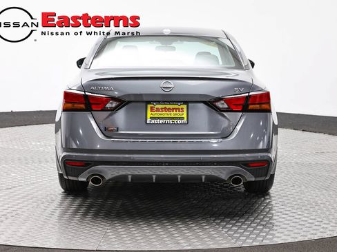 Used 2023 Nissan Altima 2.5 SV w/ SV Premium Package FWD image 6