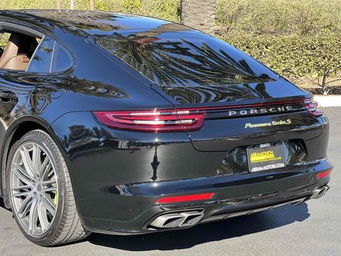 Used 2019 Porsche Panamera Turbo S Executive image 71