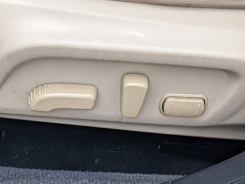 Used 2017 Subaru Outback 2.5i Premium image 15