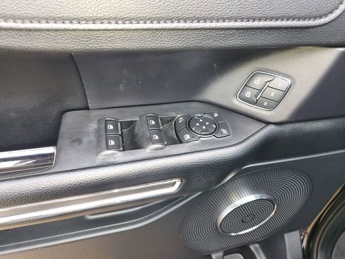 Used 2021 Ford Expedition Max XLT image 31