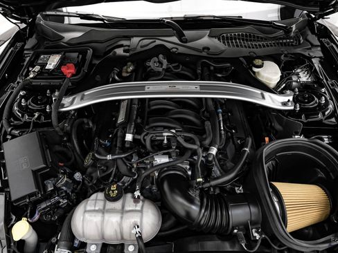 Used 2015 Ford Mustang Shelby GT350 RWD image 4