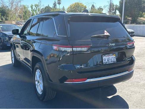 Used 2024 Jeep Grand Cherokee Laredo X w/ Trailer Tow Package image 4