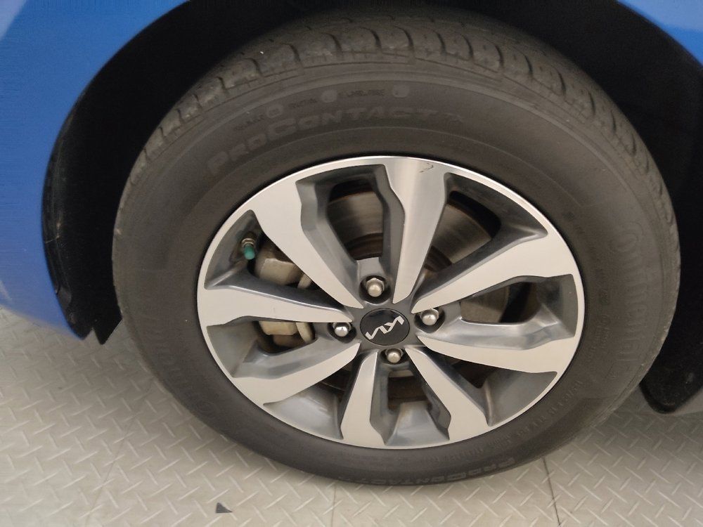 Used 2023 Kia Rio S w/ Technology Package FWD image 31