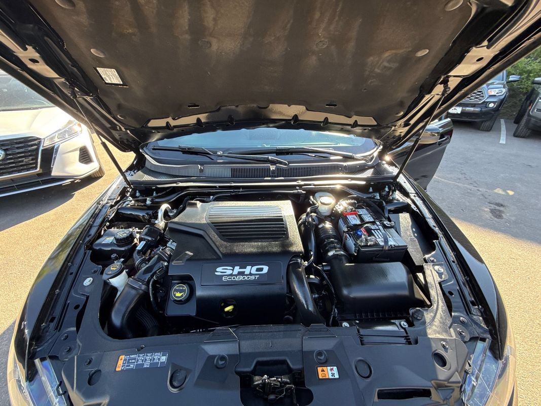Used 2017 Ford Taurus SHO w/ Sho Performance Package AWD/4WD image 9