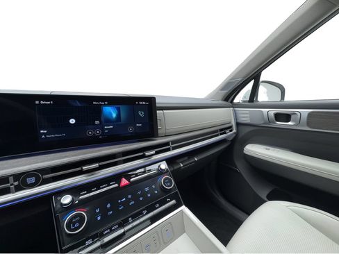 Used 2025 Hyundai Santa Fe Limited FWD image 46
