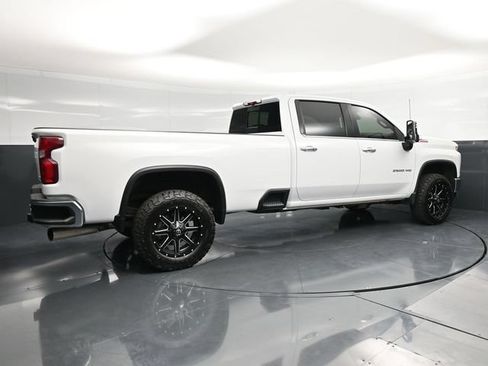 Used 2022 Chevrolet Silverado 2500 LTZ w/ LTZ Premium Package AWD/4WD image 2