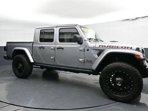Used 2020 Jeep Gladiator Rubicon image 3