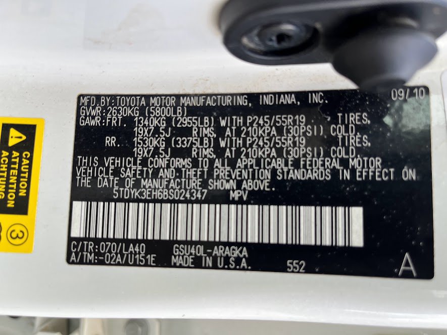 Used 2011 Toyota Highlander Limited w/ Tow Pkg FWD image 7