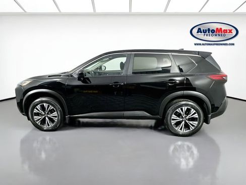 Used 2023 Nissan Rogue SV image 8