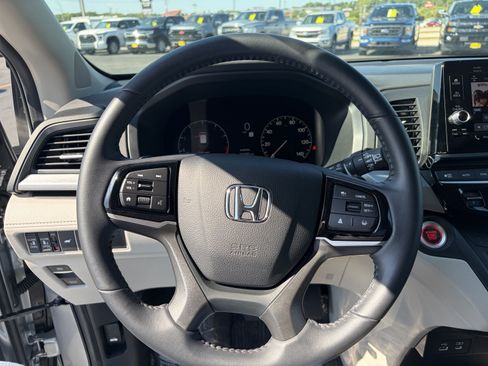 Used 2026 Honda Odyssey EX-L image 15