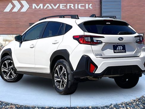 Used 2024 Subaru Crosstrek 2.0i Premium AWD/4WD image 4