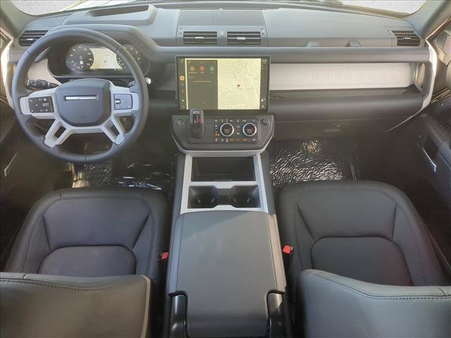 Used 2026 Land Rover Defender 130 X-Dynamic SE AWD/4WD image 22