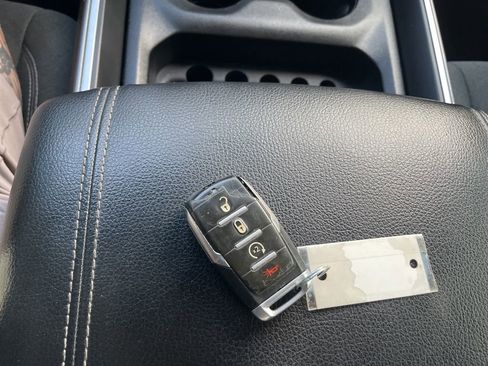 Used 2021 RAM 1500 Big Horn AWD/4WD image 17