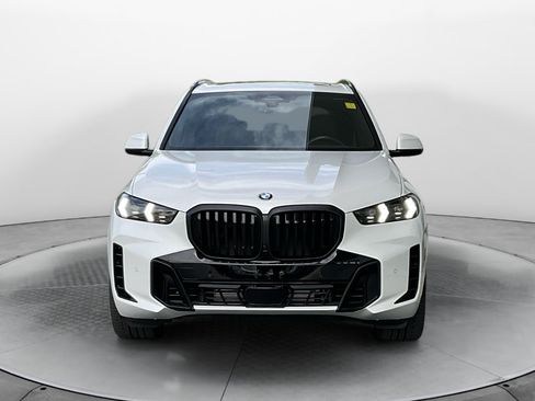 Used 2024 BMW X5 xDrive40i w/ M Sport Package AWD/4WD image 2
