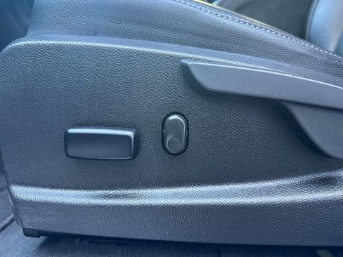 Used 2022 Chevrolet Colorado ZR2 image 13