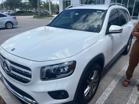 Used 2020 Mercedes-Benz GLB 250 image 1