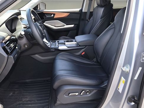Used 2022 Acura MDX FWD image 11