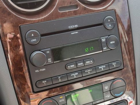 Used 2007 Ford Freestyle SEL image 35