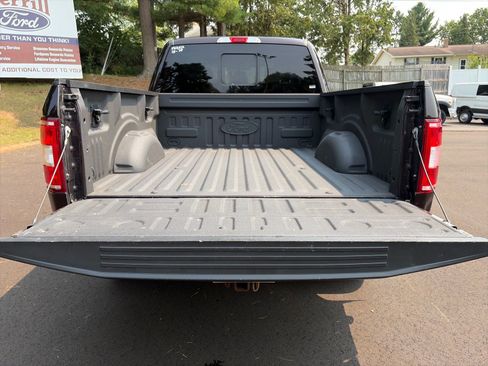 Used 2018 Ford F150 XLT w/ Equipment Group 302A Luxury AWD/4WD image 8