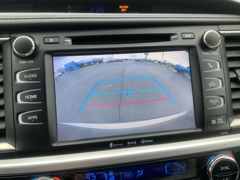 Used 2016 Toyota Highlander XLE image 43