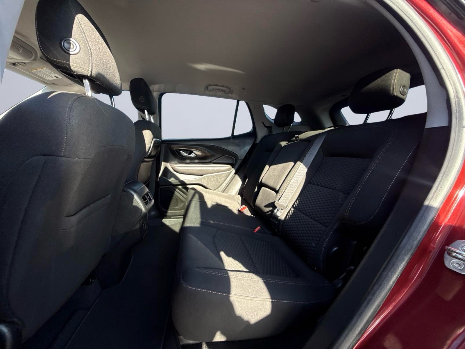 Used 2019 GMC Terrain SLE w/ Driver Convenience Package FWD image 16