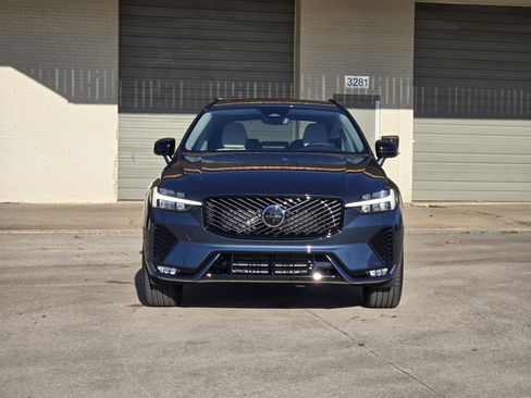 New 2026 Volvo XC60 B5 Ultra w/ Protection Package Premier image 6