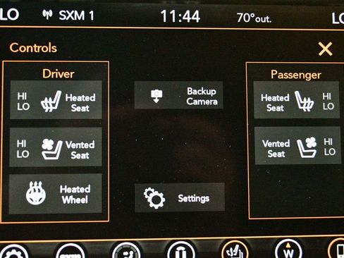 Used 2018 Jeep Grand Cherokee Trailhawk w/ Trailhawk Luxury Group image 52