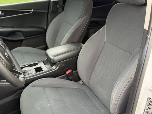 Used 2016 Kia Sorento LX AWD/4WD image 30