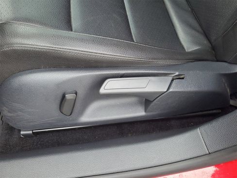 Used 2014 Volkswagen Jetta SportWagen image 7