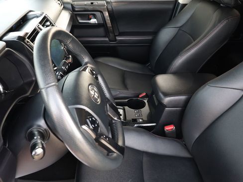 Used 2021 Toyota 4Runner TRD Off-Road Premium image 14