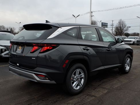 New 2026 Hyundai Tucson SE image 9