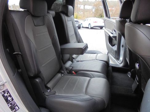 Used 2021 Mercedes-Benz GLB 35 AMG 4MATIC w/ Multimedia Package image 11