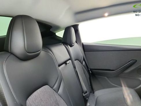 Used 2026 Tesla Model Y 2WD image 23