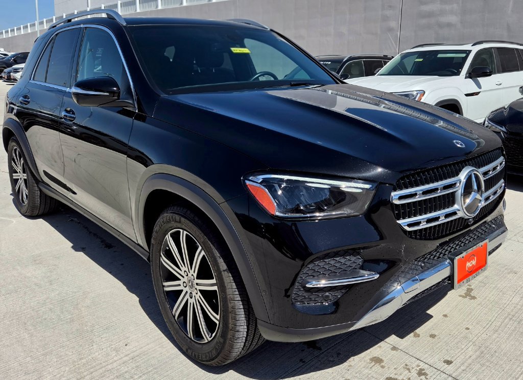 Used 2026 Mercedes-Benz GLE 350 4MATIC image 3