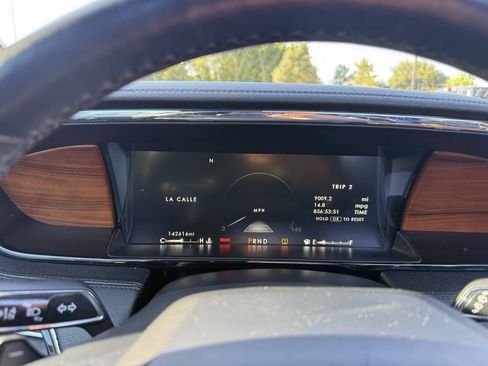 Used 2019 Lincoln Navigator Reserve AWD/4WD image 36