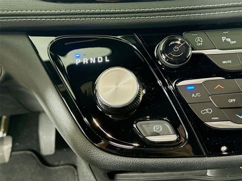 New 2026 Chrysler Pacifica Select image 19