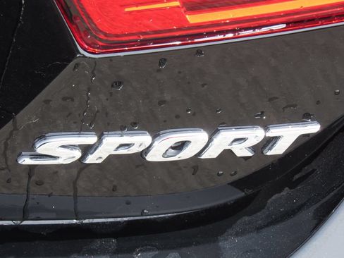 Used 2021 Honda Accord Sport image 8