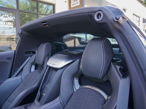 Used 2021 Chevrolet Corvette Stingray Preferred Cpe w/ Z51 Performance Package RWD image 22
