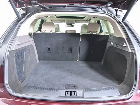 Used 2021 Lincoln Corsair Standard w/ Premium Package image 16