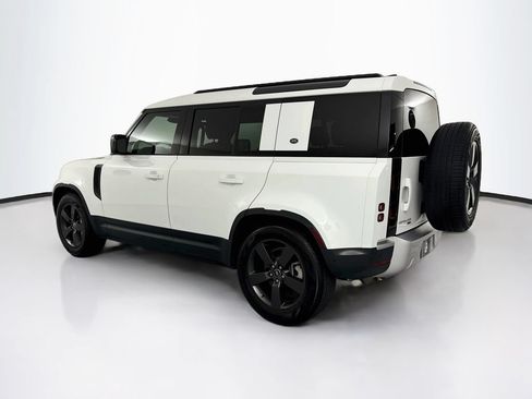 Used 2023 Land Rover Defender 110 SE AWD/4WD image 7