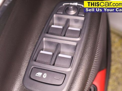 Used 2017 Jaguar XE R-Sport image 31